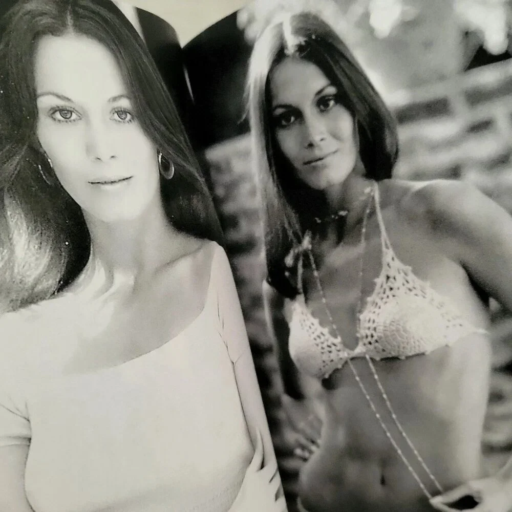 Barbara Leigh Vampirella Photo Book Images Rare Pictorial Collection 5"x7" - Picture 9 of 9